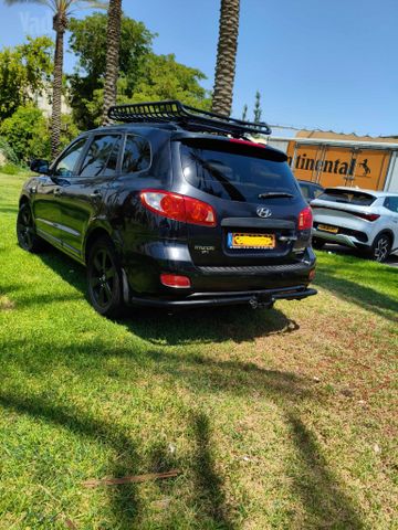 סנטה פה 4X4 Luxury אוט׳ דיזל ג'יפ שטח קשוח 2.2 (150 כ״ס)