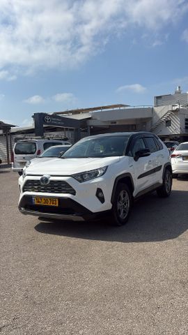 טויוטה RAV4