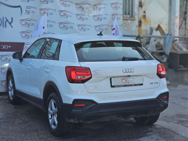 אאודי Q2
