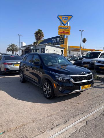 קיה סלטוס