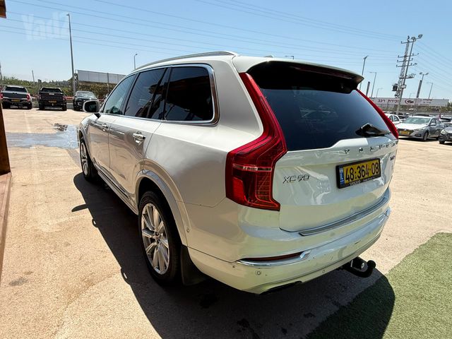 וולוו XC90