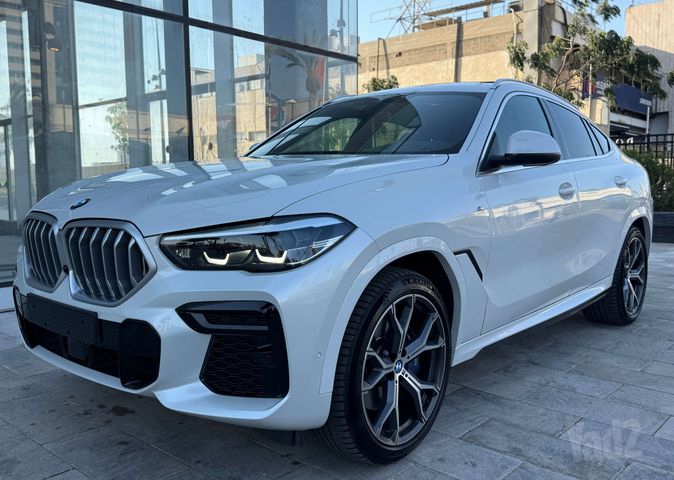 ב מ וו X6