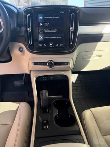 וולוו XC40