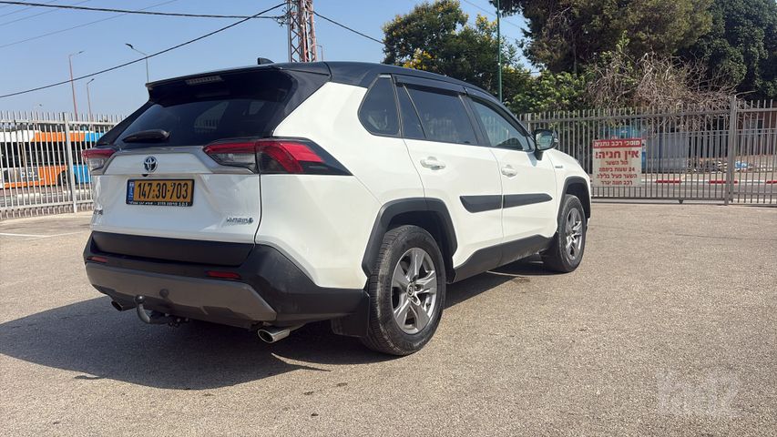 טויוטה RAV4