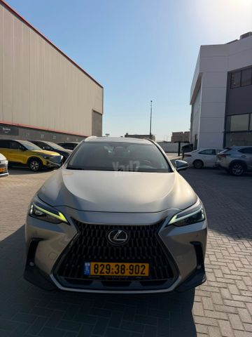 לקסוס NX