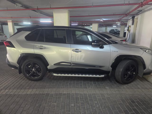 טויוטה RAV4