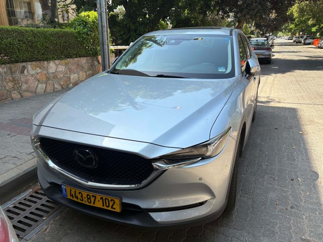 מודעת רכב מאזדה CX-5