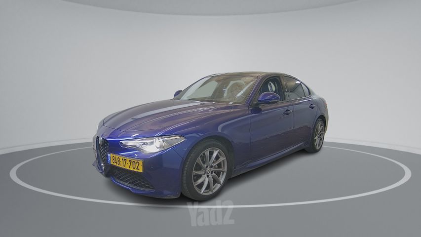 מודעת רכב אלפא רומיאו ג'וליה