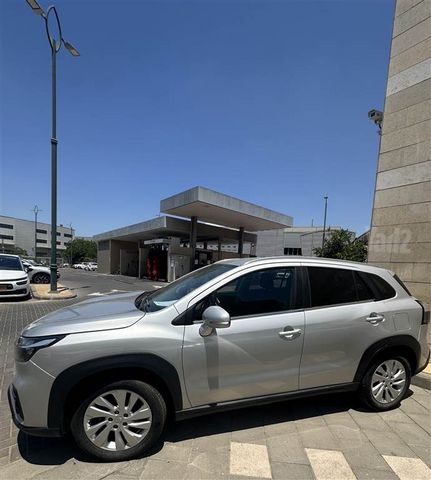 מודעת רכב סוזוקי S-Cross 1