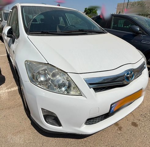 מודעת רכב טויוטה אוריס 2