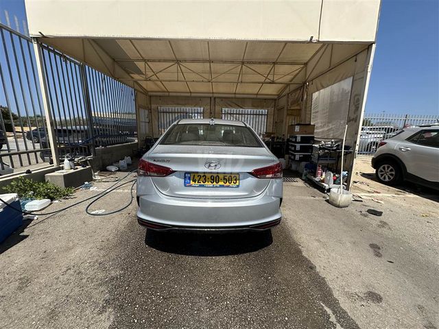 יונדאי אקסנט i25