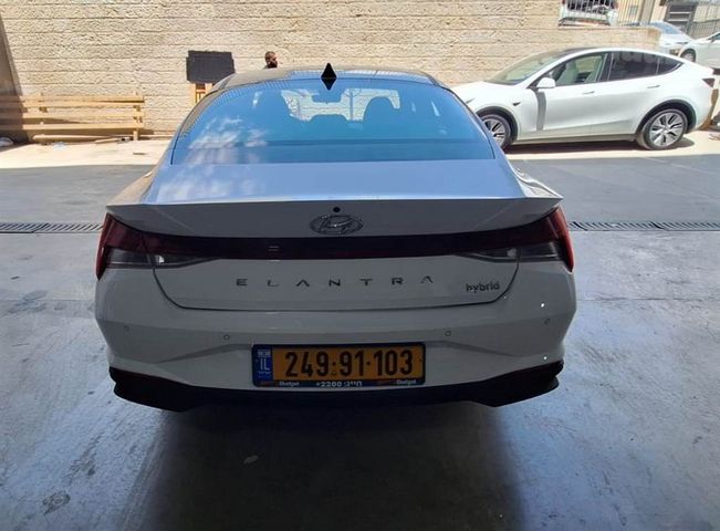 יונדאי אלנטרה