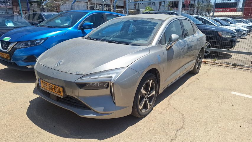 אי.וי איזי  Limo