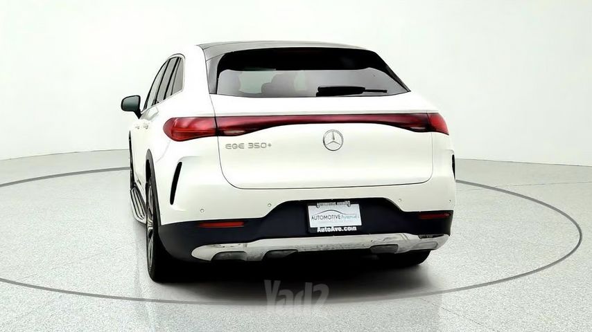 מרצדס-בנץ EQE SUV