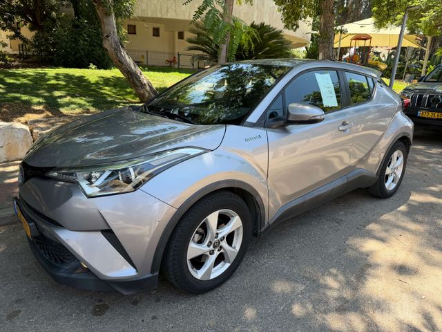 טויוטה C-HR