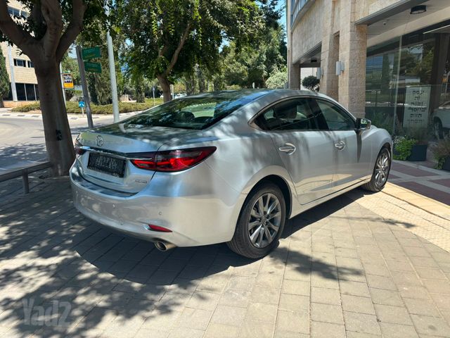 מאזדה 6