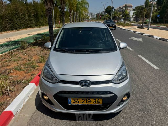 יונדאי i10
