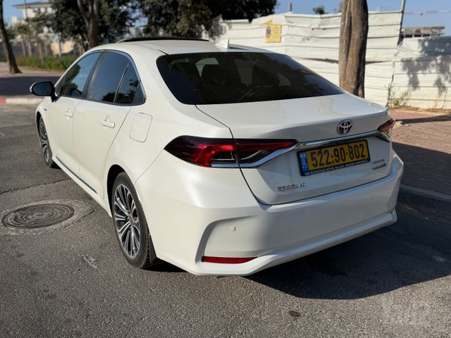 טויוטה קורולה