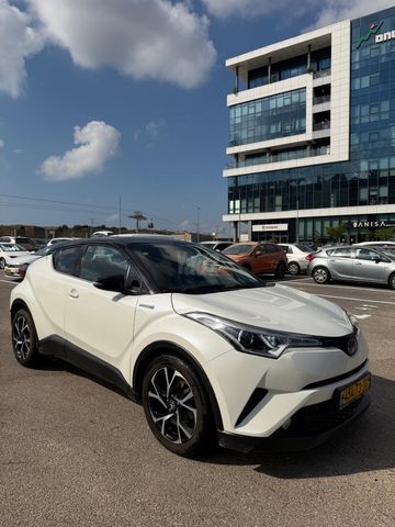 טויוטה C-HR