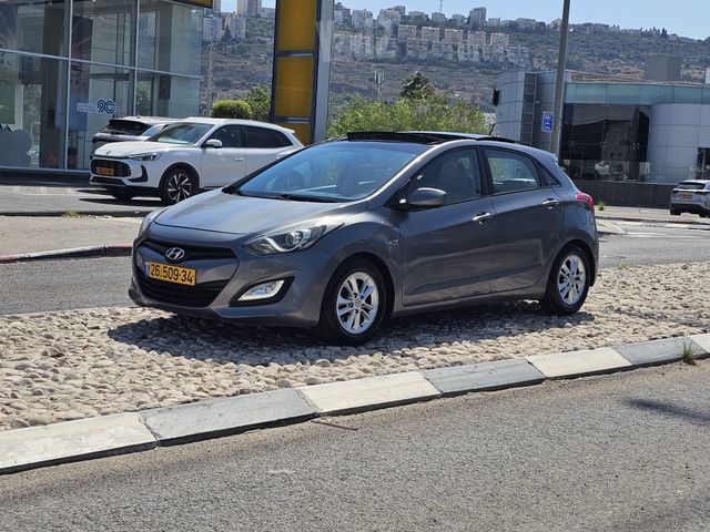 יונדאי i30