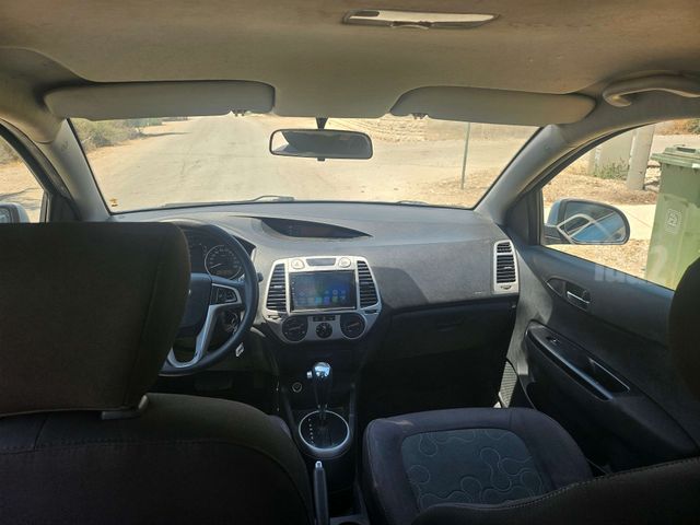 יונדאי i20