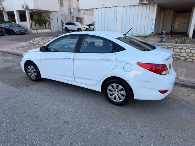 יונדאי אקסנט i25
