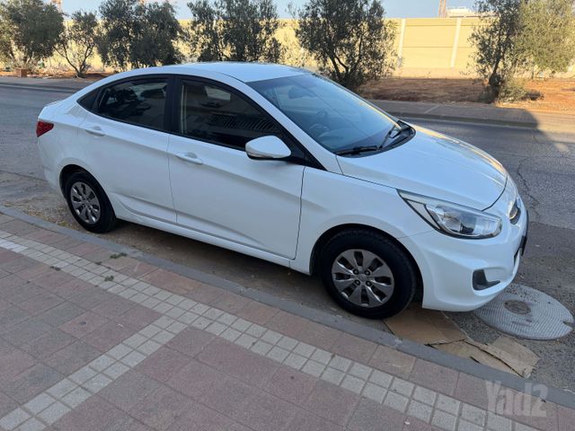 יונדאי אקסנט i25