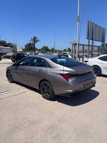 יונדאי אלנטרה