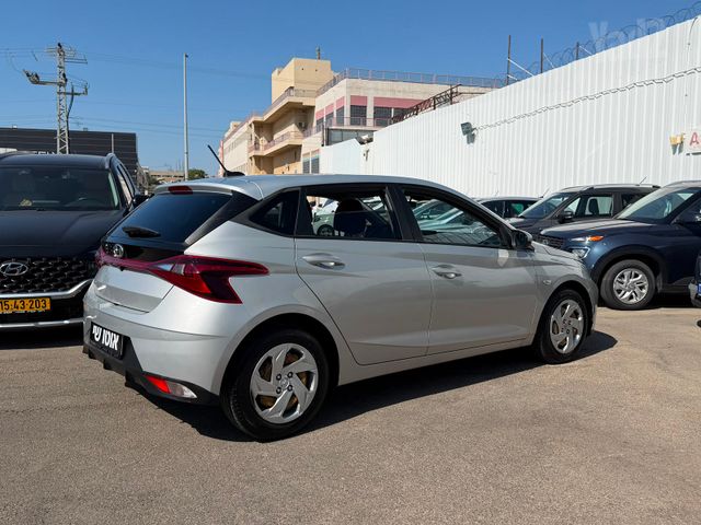 יונדאי i20