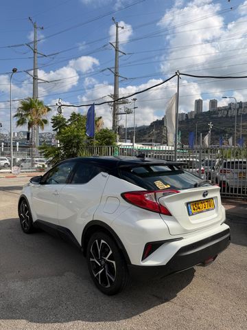 טויוטה C-HR
