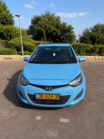 מודעת רכב יונדאי i20