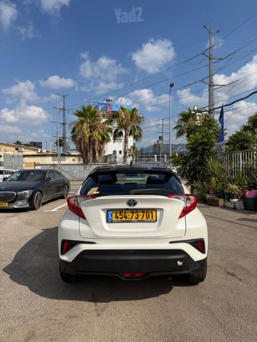טויוטה C-HR