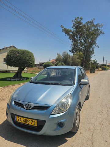יונדאי i20