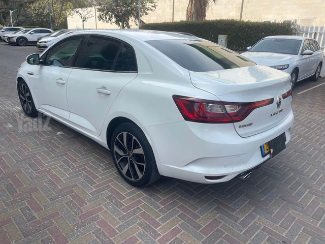 רנו מגאן