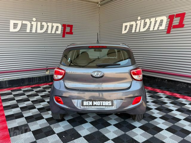 יונדאי i10