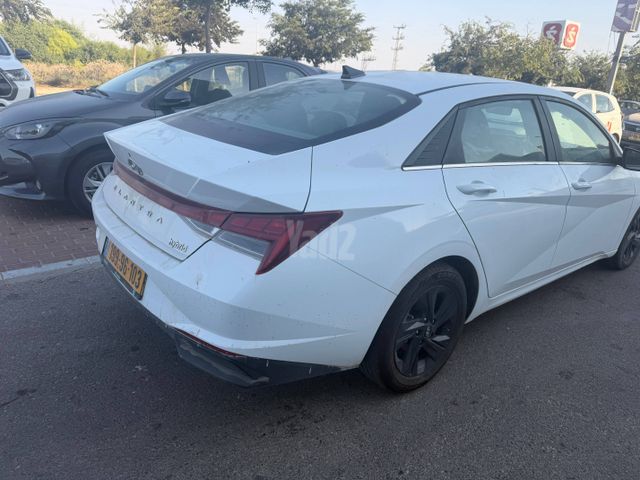 יונדאי אלנטרה