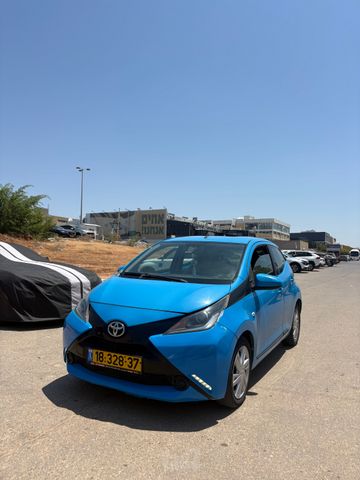 טויוטה אייגו