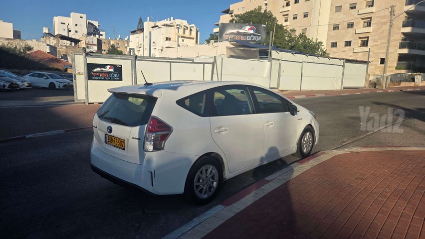 מודעת רכב טויוטה פריוס פלוס