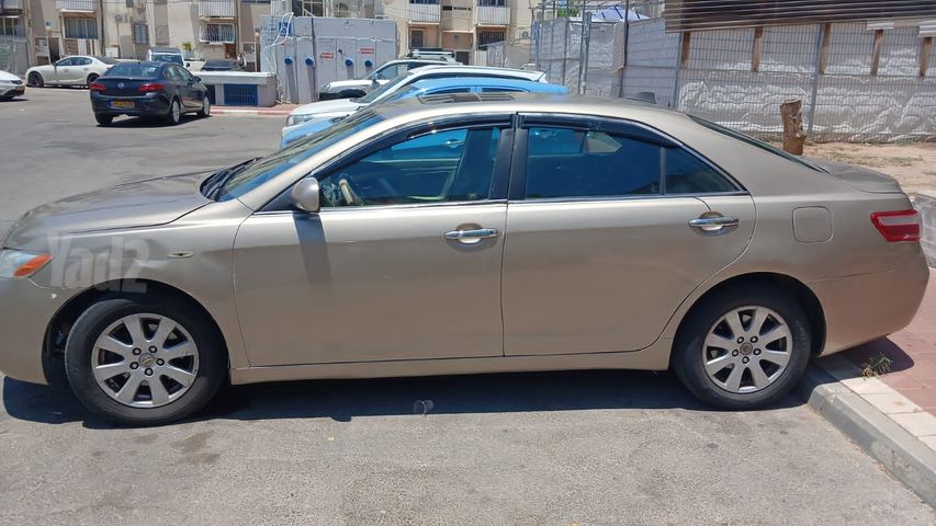 טויוטה קאמרי