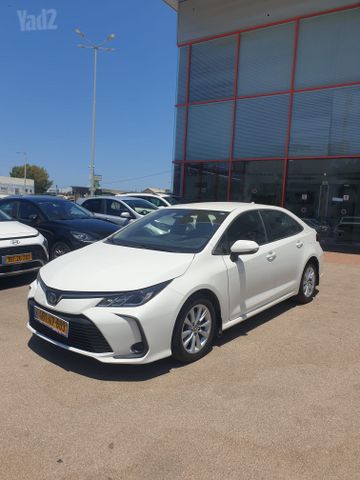 מודעת רכב טויוטה קורולה 1