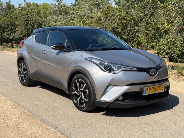 טויוטה C-HR