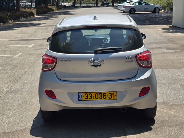 יונדאי i10
