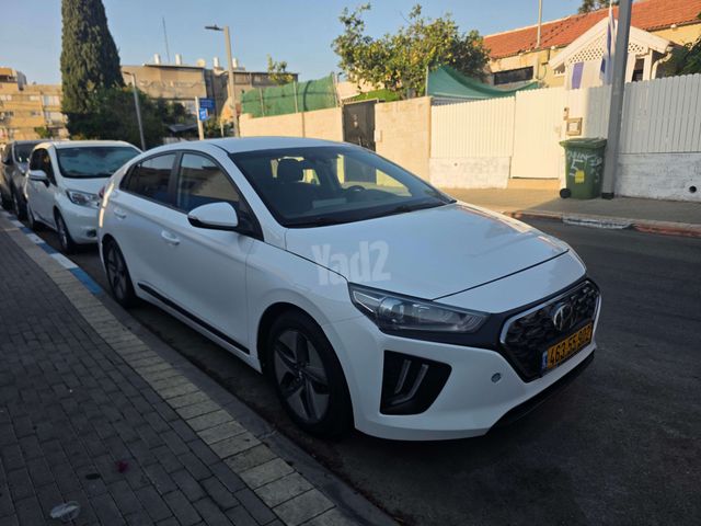 יונדאי איוניק