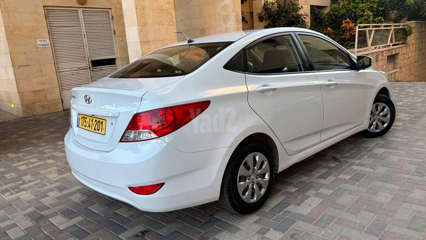 מודעת רכב יונדאי אקסנט i25 2