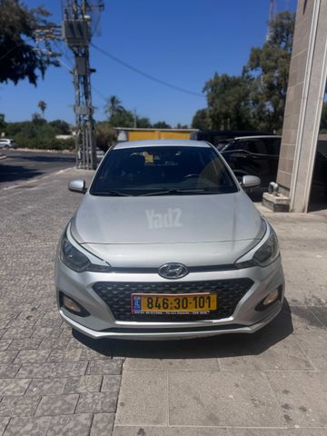 יונדאי i20