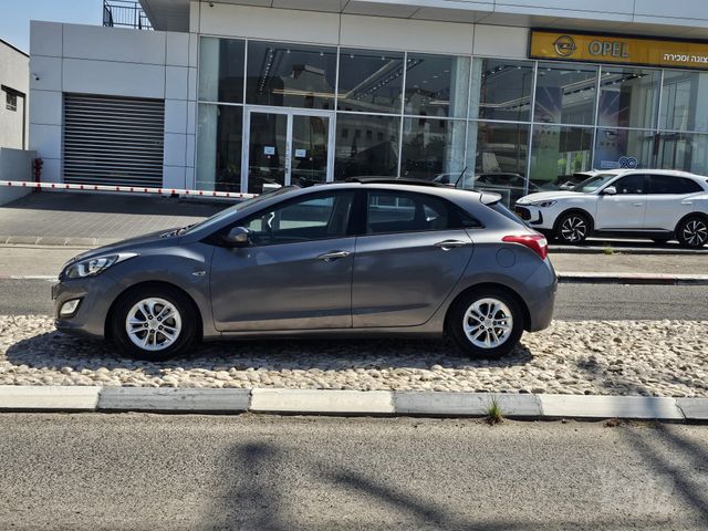 יונדאי i30