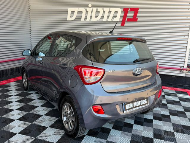 יונדאי i10
