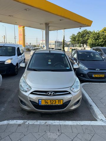 יונדאי i10