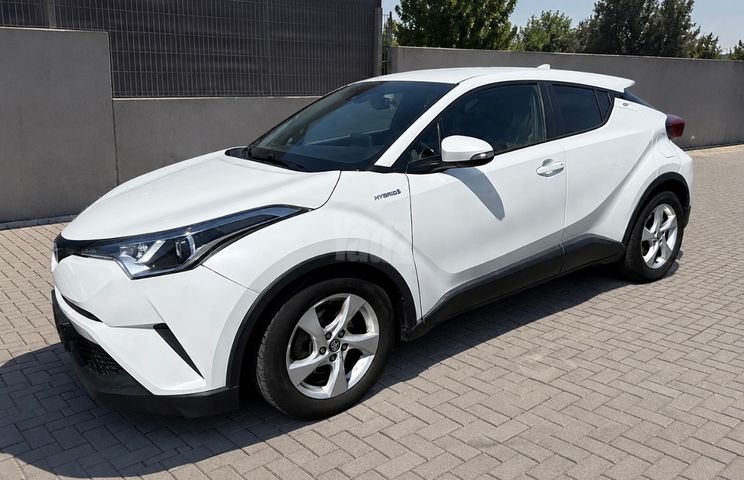 מודעת רכב טויוטה C-HR