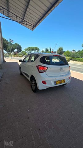 יונדאי i10